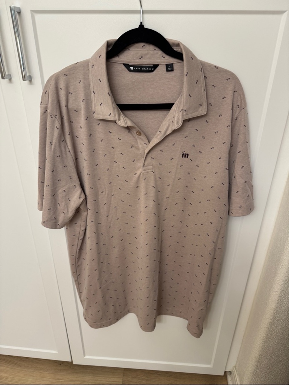 Travis Mathew Men’s Polo - Taupe with Tiny Navy Micro Dots